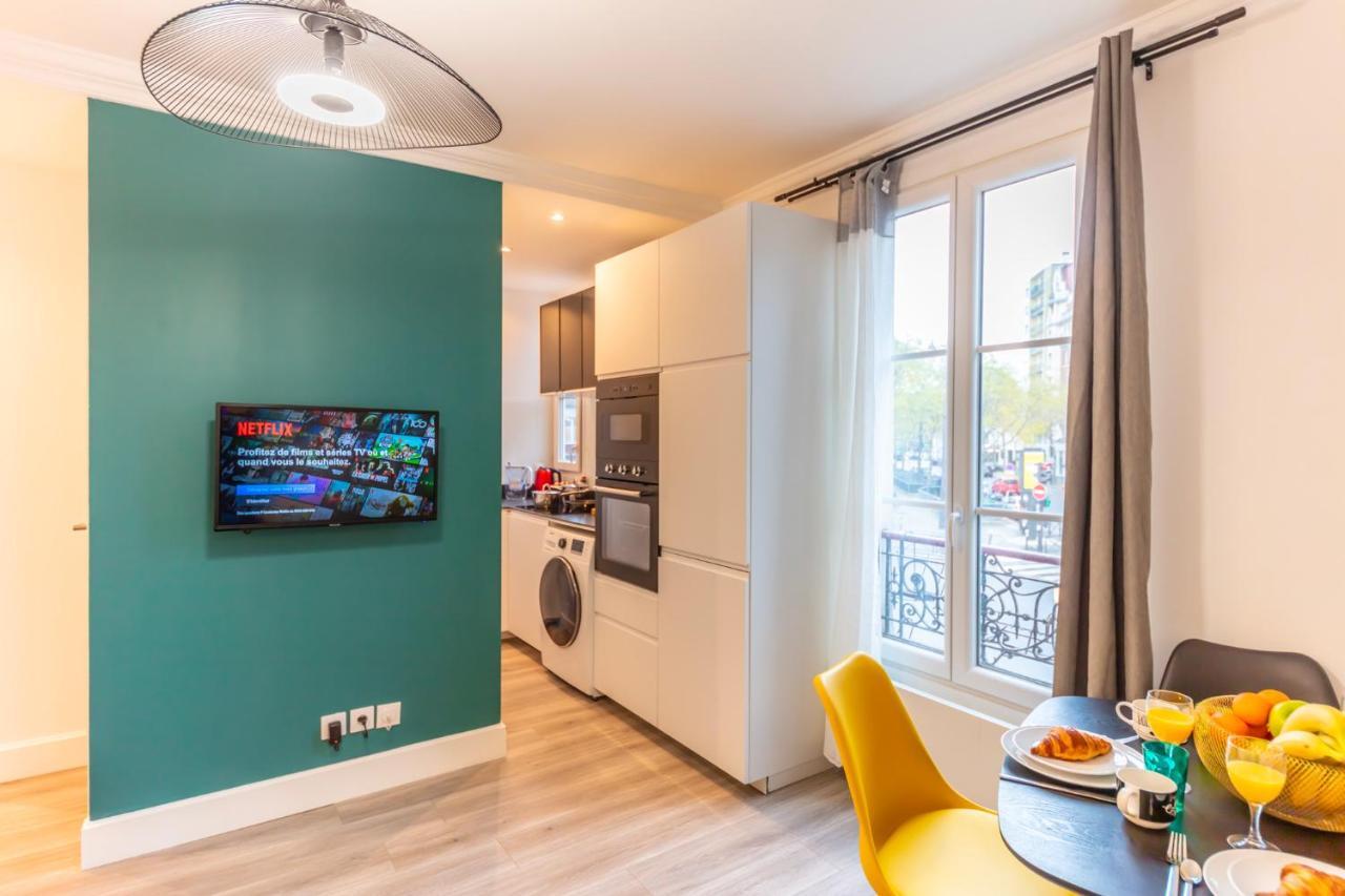 Enjoy The Traditional Parisian Life Apartment Exterior foto