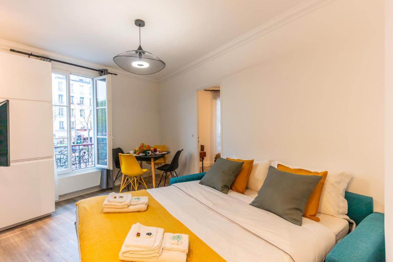 Enjoy The Traditional Parisian Life Apartment Exterior foto